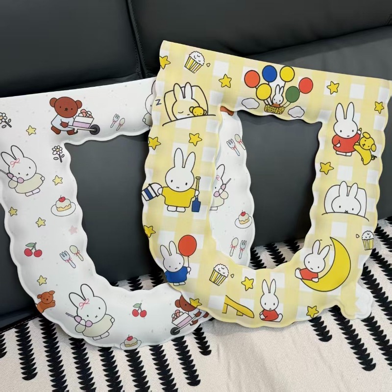 Miffy Rabbit Anime Two-Dimensi - Home Bathroom With Two Toilets ulasan dan harga